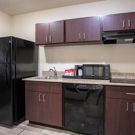 Cobblestone Inn & Suites - Pine Bluffs المظهر الخارجي الصورة