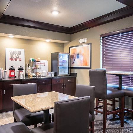 Cobblestone Inn & Suites - Pine Bluffs المظهر الخارجي الصورة