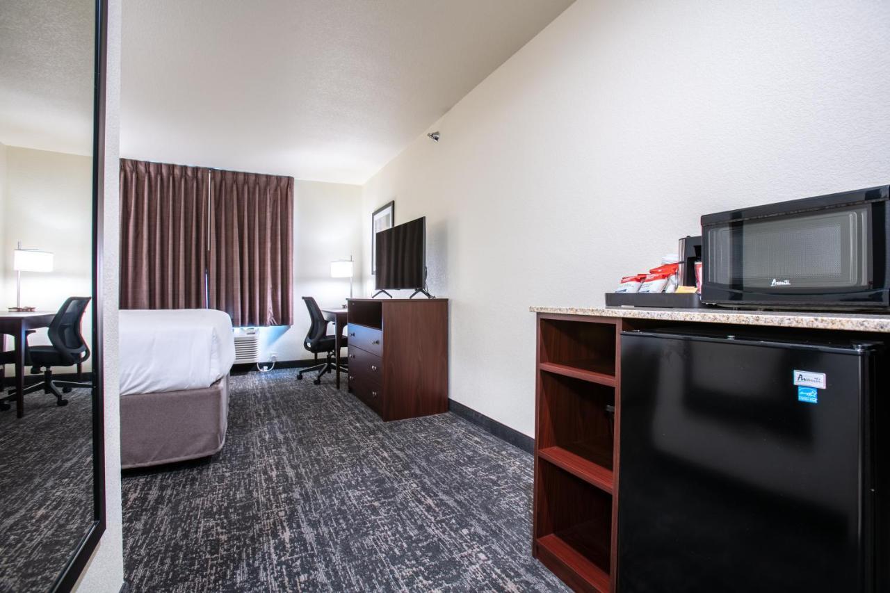 Cobblestone Inn & Suites - Pine Bluffs المظهر الخارجي الصورة