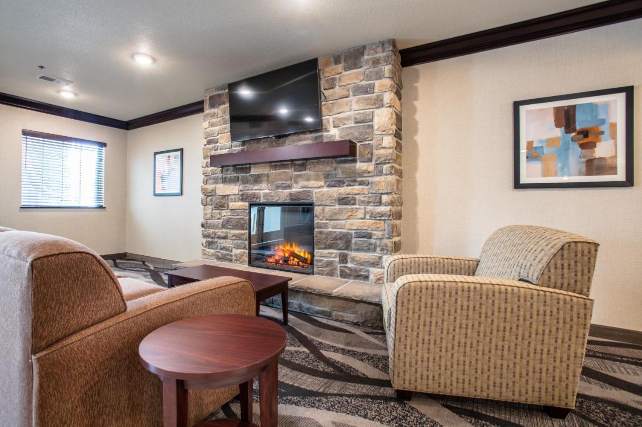 Cobblestone Inn & Suites - Pine Bluffs المظهر الخارجي الصورة